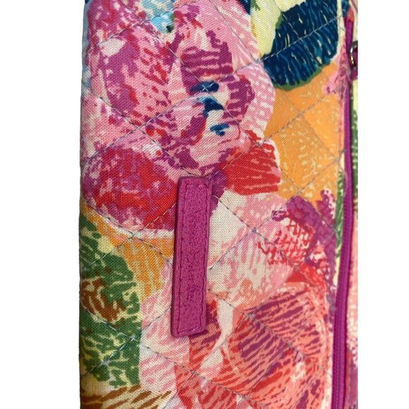 Vera Bradley RFID Front Zip Wristlet Superbloom EUC - Picture 2 of 6
